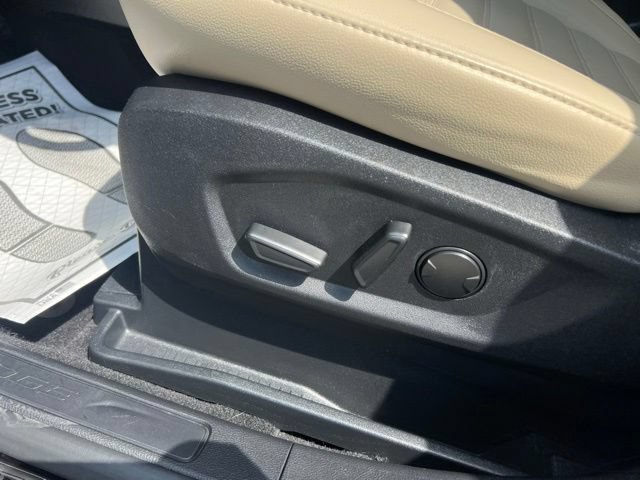 Certified 2024 Ford Edge SEL w/ Convenience Package AWD/4WD image 19