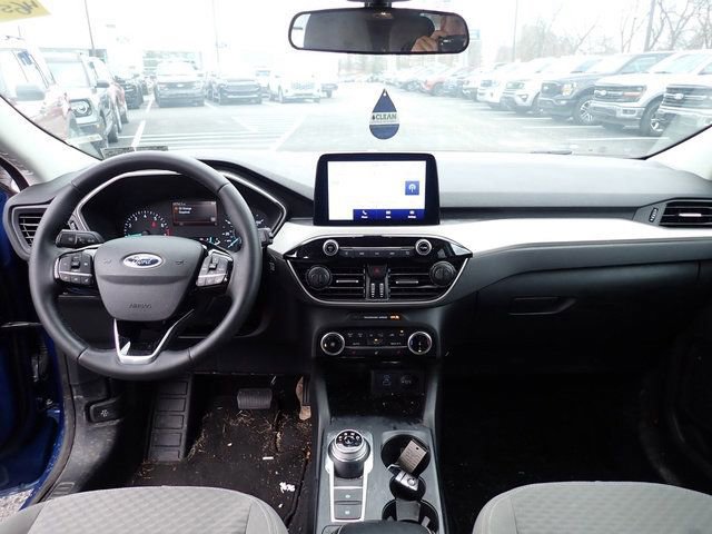 Certified 2022 Ford Escape SE w/ Cold Weather Package image 13
