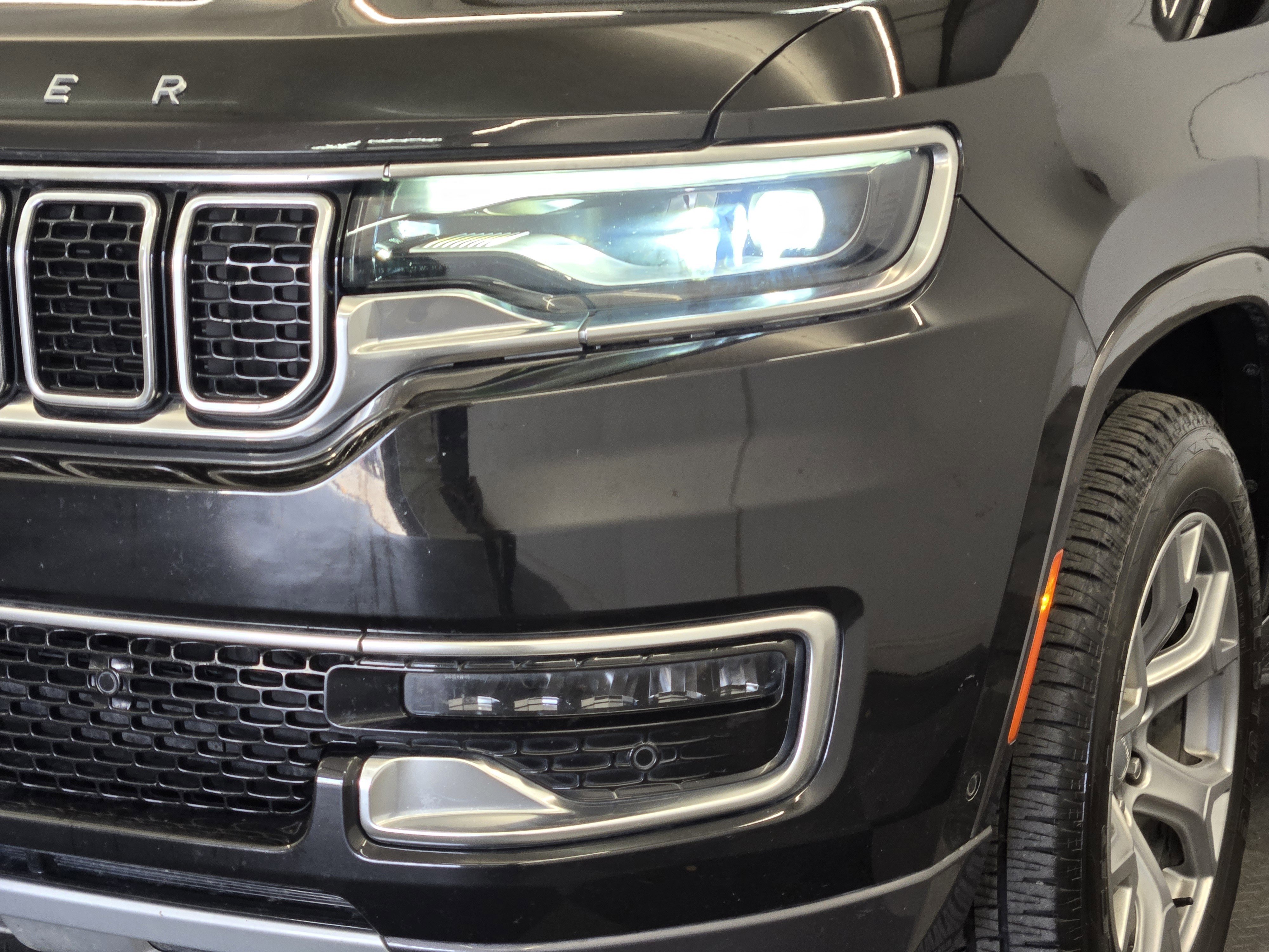 Used 2022 Jeep Wagoneer Series II image 8