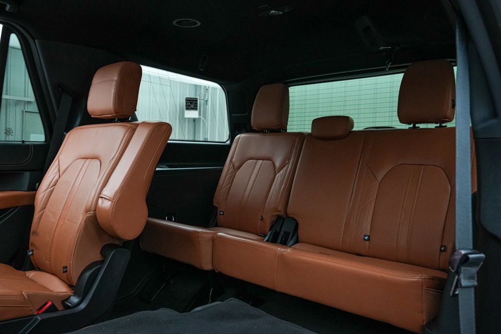 Certified 2022 Ford Expedition Platinum image 19