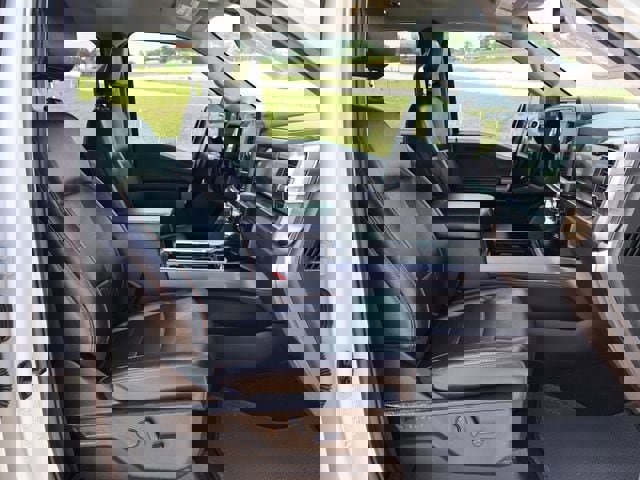 Certified 2025 Ford F350 Lariat AWD/4WD image 16