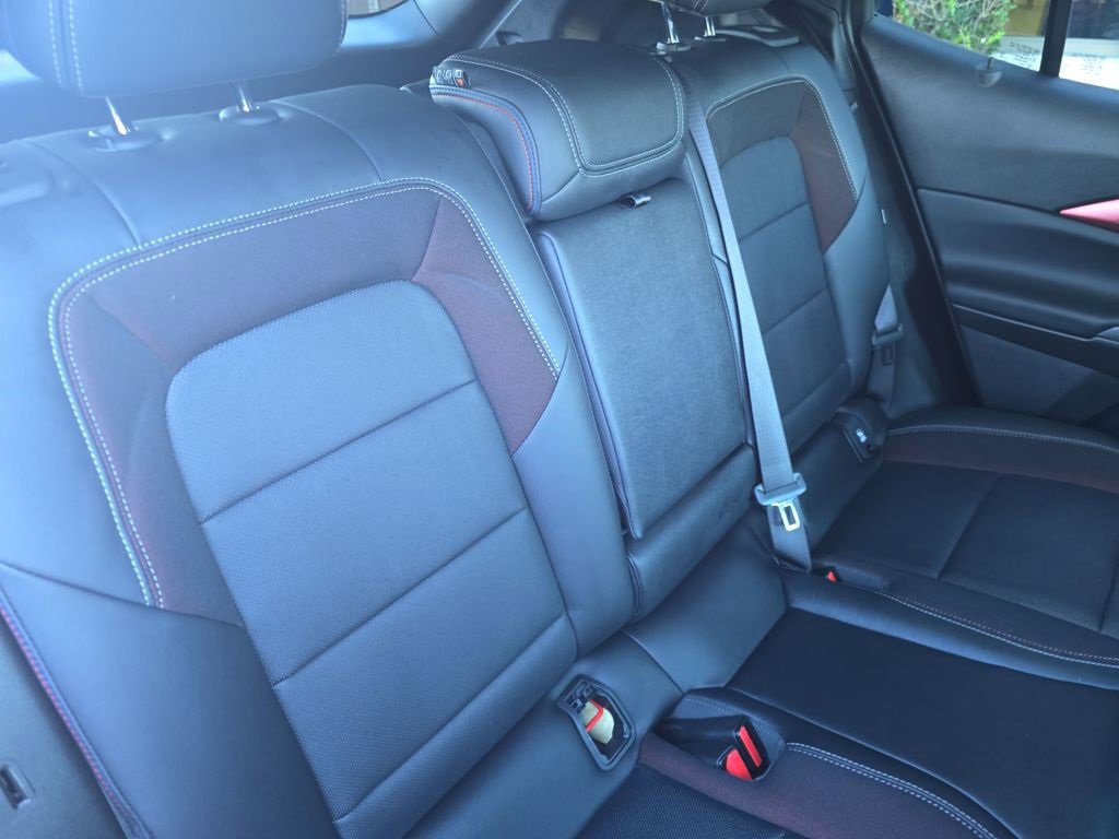 Used 2025 Chevrolet Equinox EV RS image 28