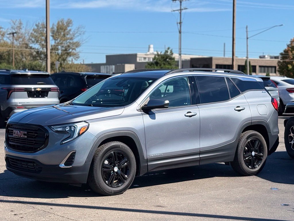 Used 2020 GMC Terrain SLE w/ Driver Convenience Package FWD image 38