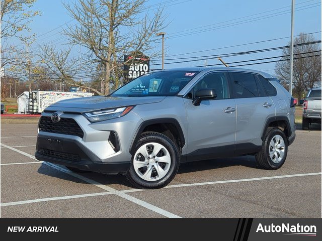 Used 2025 Toyota RAV4 LE video 1