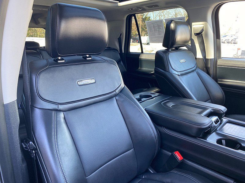 Certified 2025 Ford Expedition Max Platinum image 31
