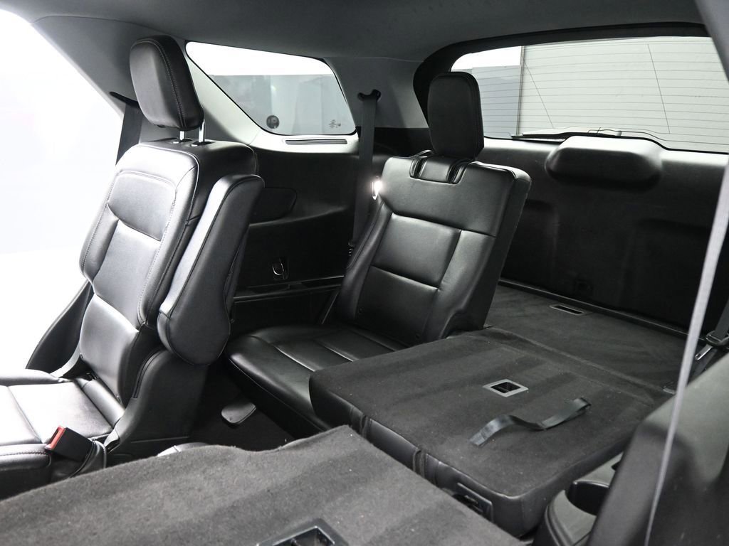 Certified 2020 Ford Explorer XLT w/ Equipment Group 202A image 48