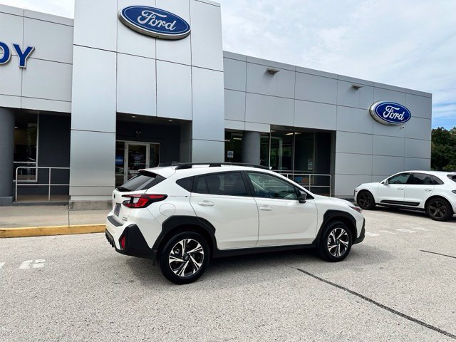 Used 2024 Subaru Crosstrek 2.0i Premium AWD/4WD image 19