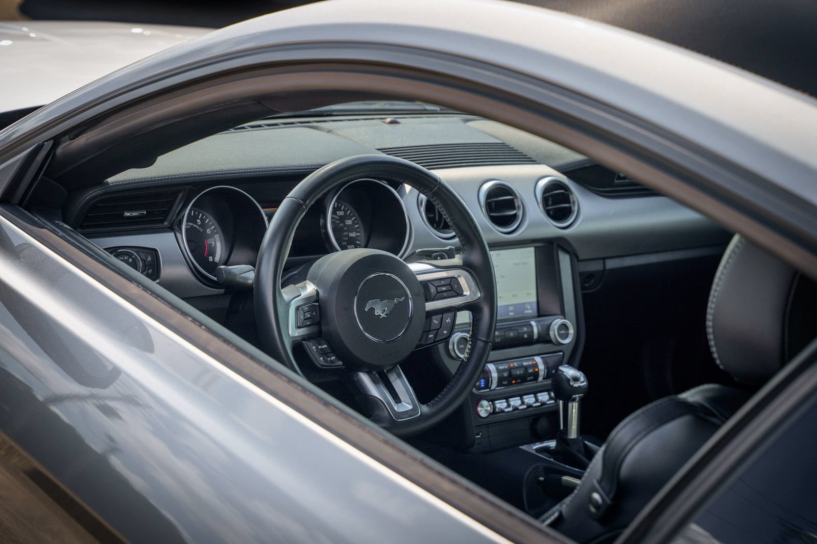Certified 2020 Ford Mustang Premium RWD image 32