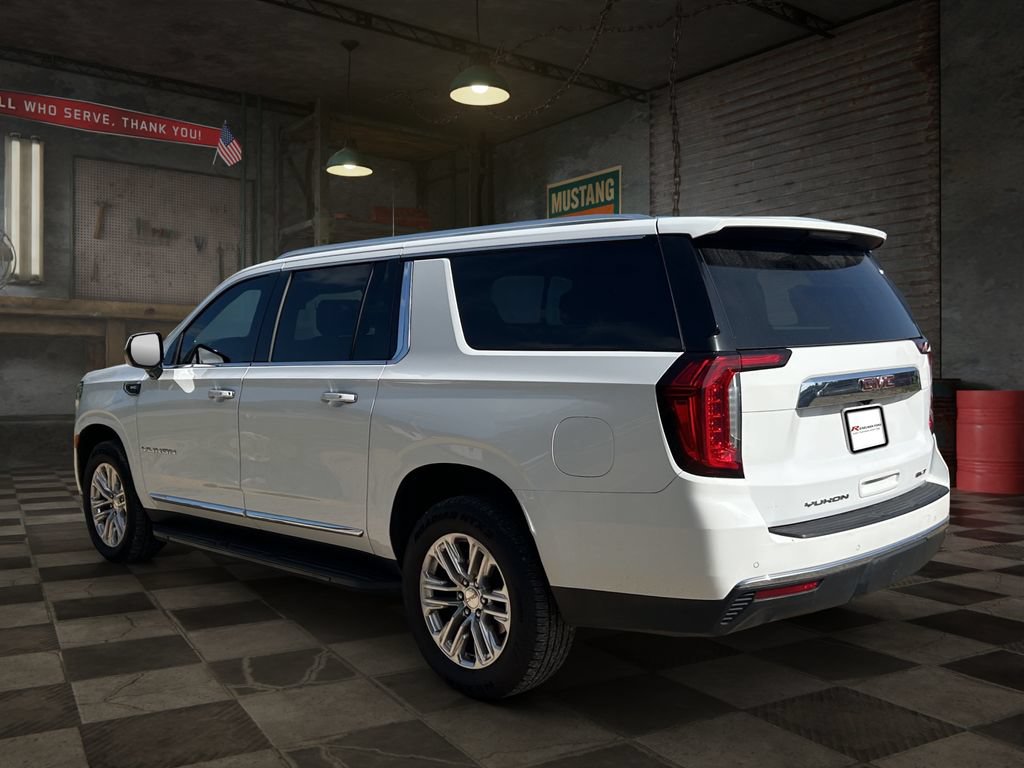 Used 2022 GMC Yukon XL SLT AWD/4WD image 4