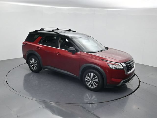 Used 2022 Nissan Pathfinder SL AWD/4WD image 44