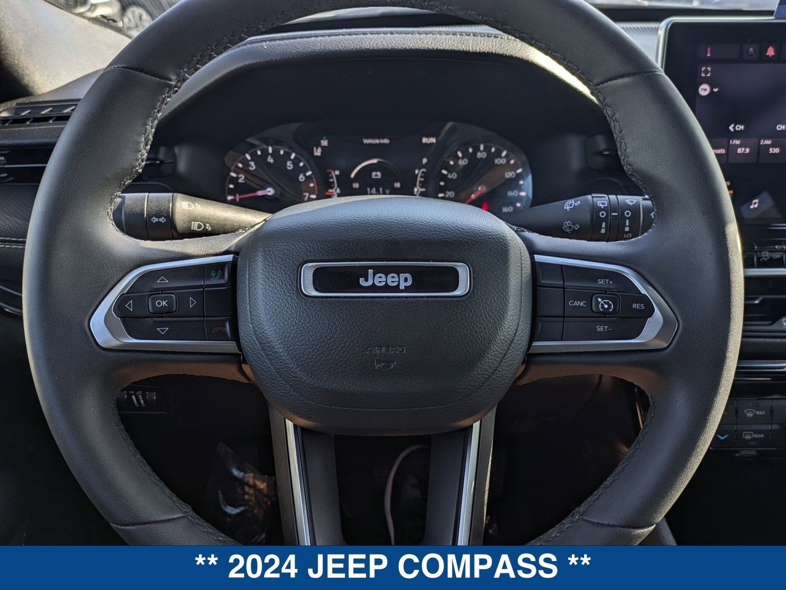 Used 2024 Jeep Compass Latitude w/ Convenience Group image 26