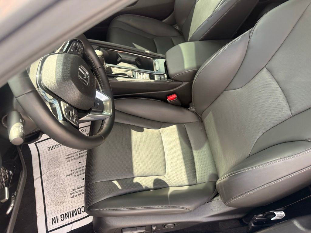 Used 2025 Honda Accord Touring image 13
