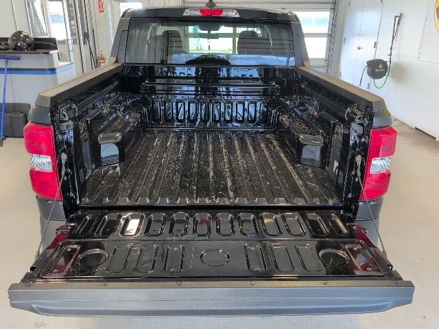 Certified 2025 Ford Maverick XLT w/ XLT Luxury Package AWD/4WD image 28