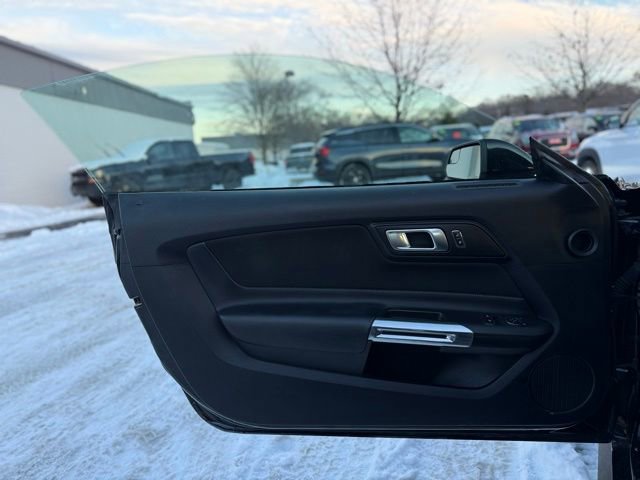 Certified 2018 Ford Mustang GT w/ GT Performance Package image 10