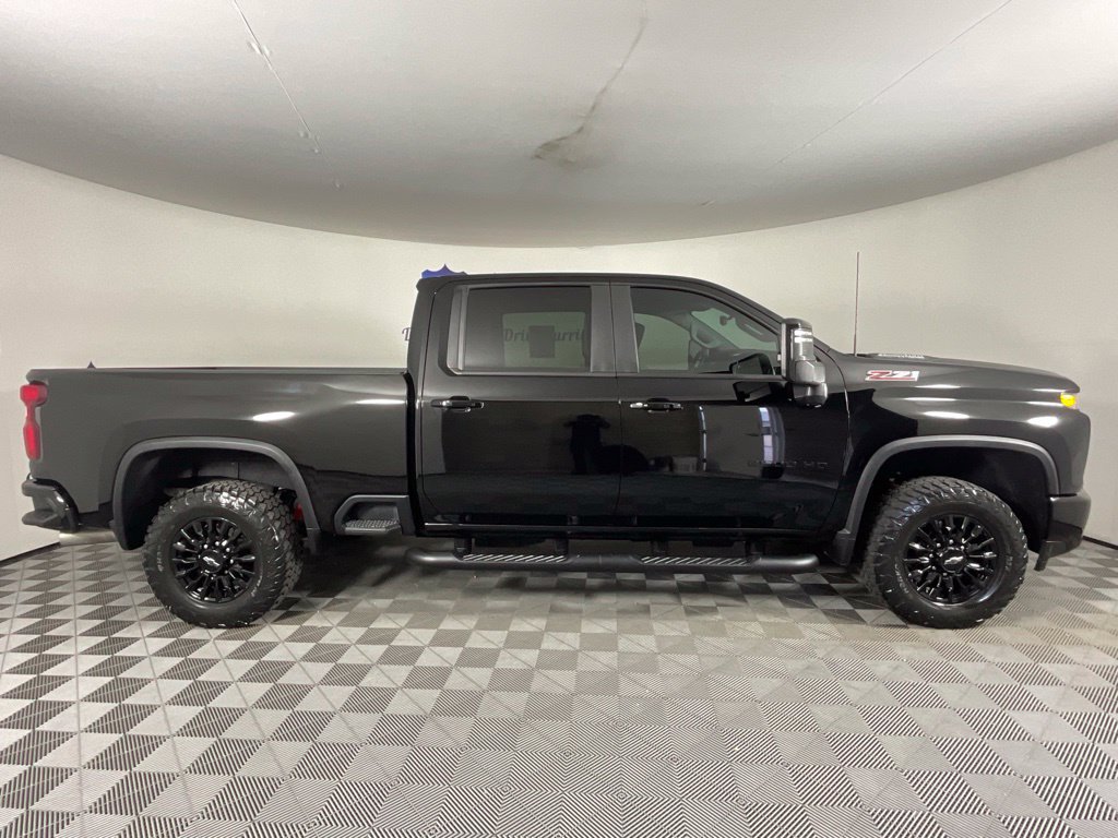 Used 2023 Chevrolet Silverado 2500 LTZ w/ LTZ Plus Package AWD/4WD image 2