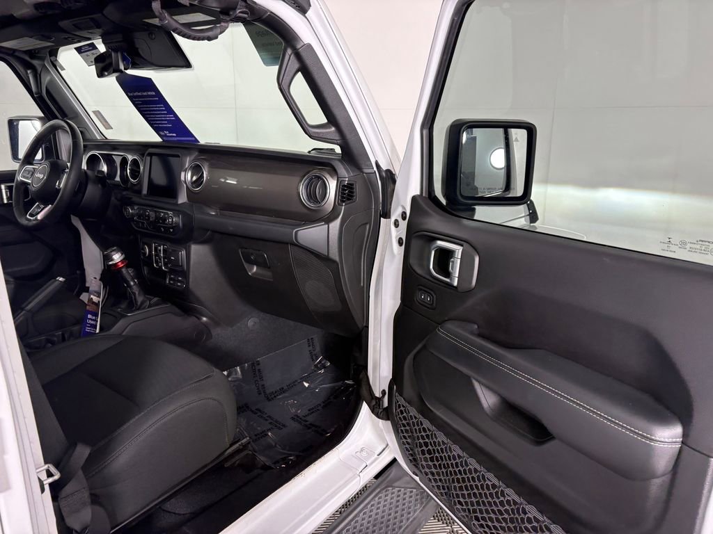 Used 2020 Jeep Gladiator Overland AWD/4WD image 33