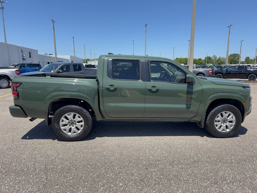 Used 2023 Nissan Frontier SV w/ Technology Package AWD/4WD image 5