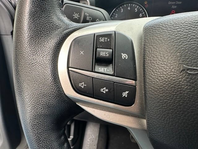 Certified 2023 Ford Explorer XLT w/ Equipment Group 202A RWD image 19