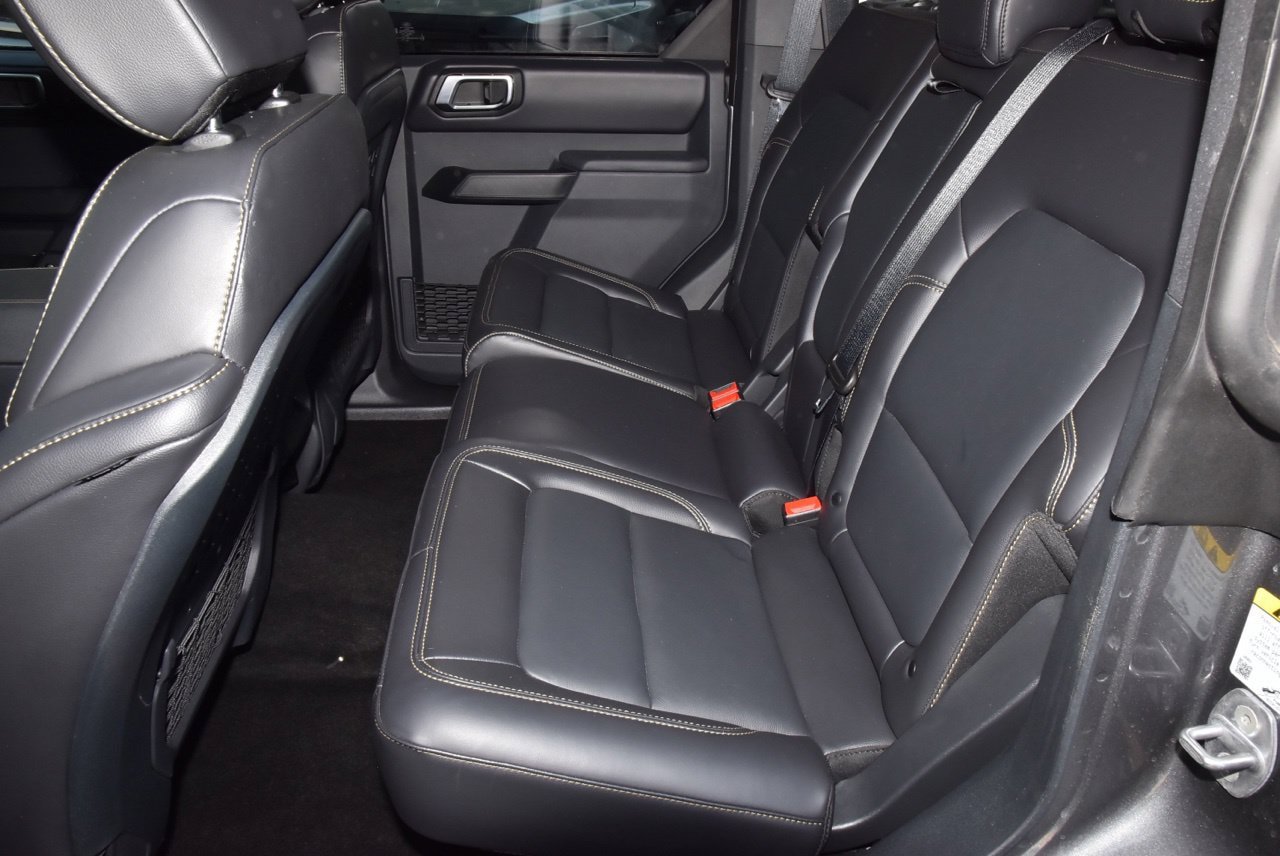 Certified 2025 Ford Bronco Badlands AWD/4WD image 14