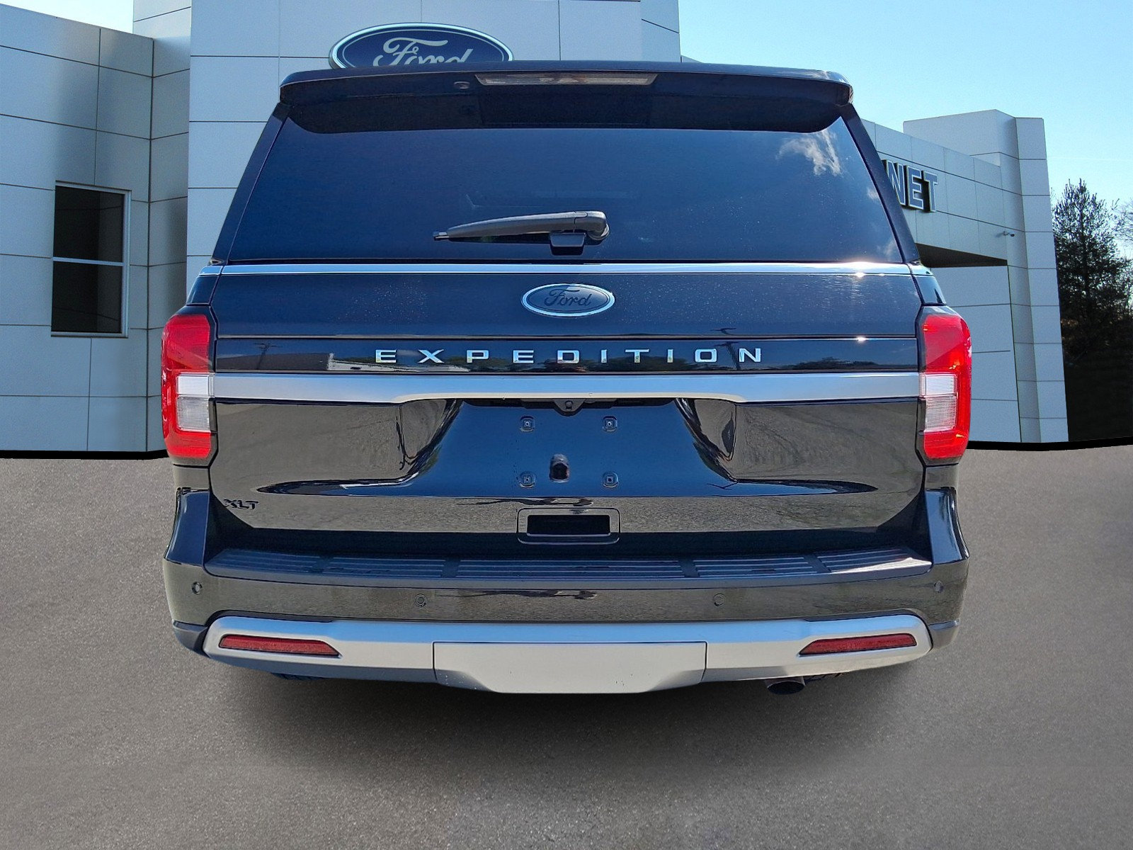 Certified 2022 Ford Expedition XLT AWD/4WD image 7