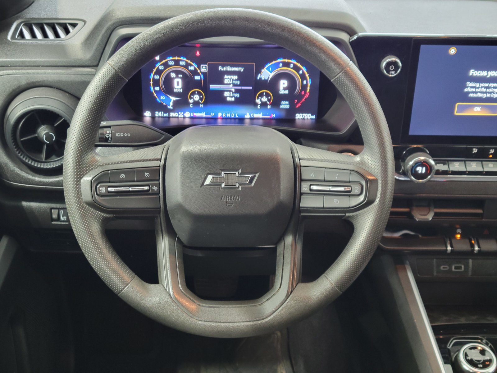 Used 2025 Chevrolet Colorado Trail Boss AWD/4WD image 26