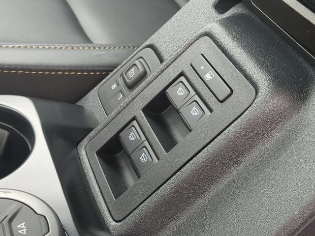 Certified 2025 Ford Bronco Badlands AWD/4WD image 14