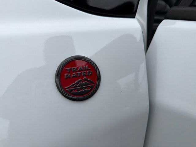 Used 2022 Jeep Compass Trailhawk w/ Trailhawk Convenience Group AWD/4WD image 35