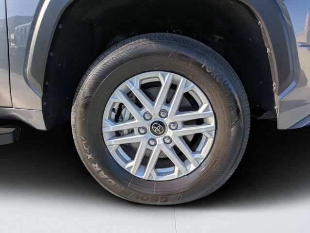 Used 2024 Toyota Tundra SR5 AWD/4WD image 11