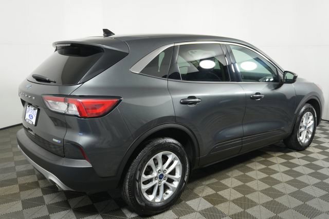 Certified 2020 Ford Escape SE image 4