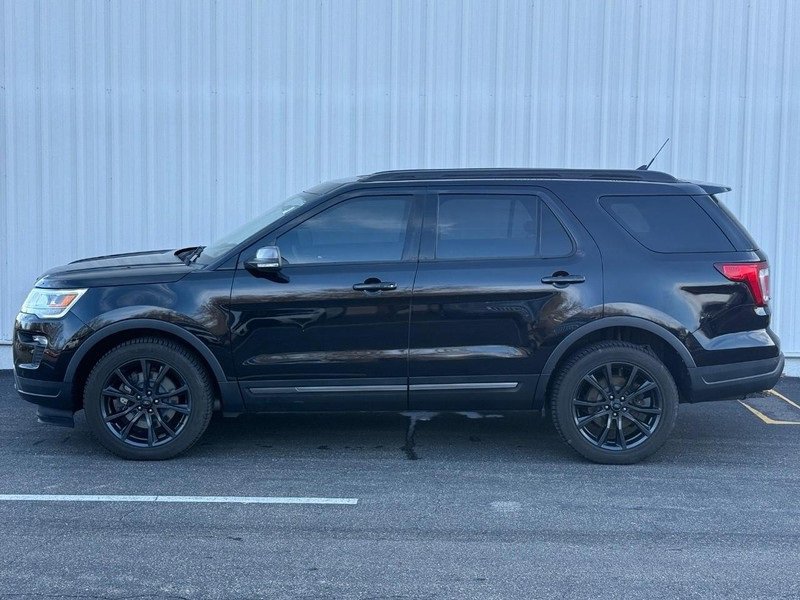Certified 2019 Ford Explorer XLT w/ Equipment Group 202A image 2
