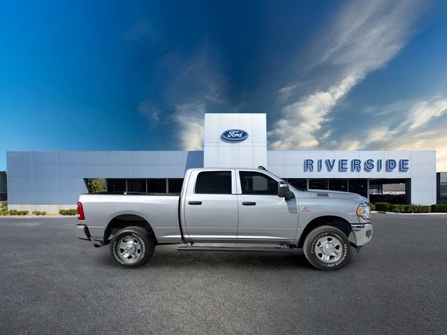 Used 2024 RAM 2500 Tradesman w/ Towing Technology Group AWD/4WD image 2