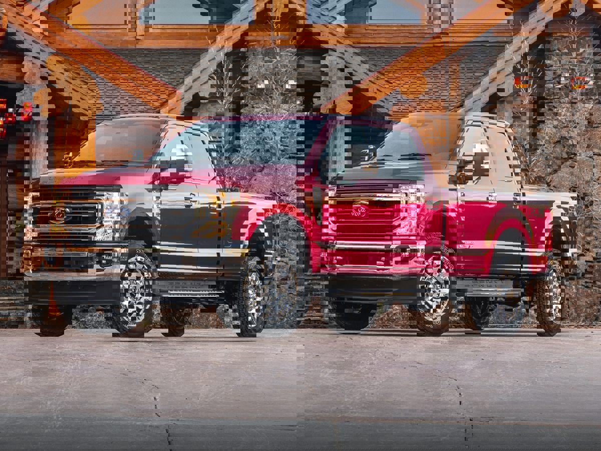 Certified 2022 Ford F250 Lariat w/ Black Appearance Package