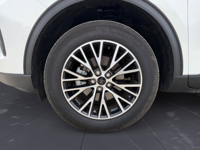 Certified 2025 Ford Escape SE FWD image 14