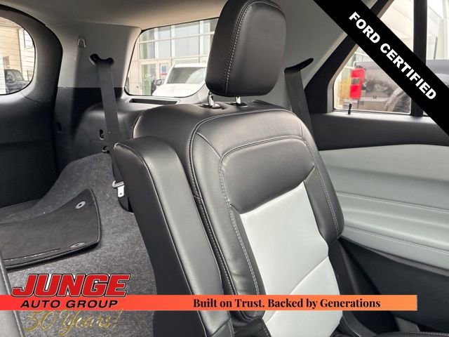 Certified 2023 Ford Explorer XLT w/ Equipment Group 202A AWD/4WD image 30