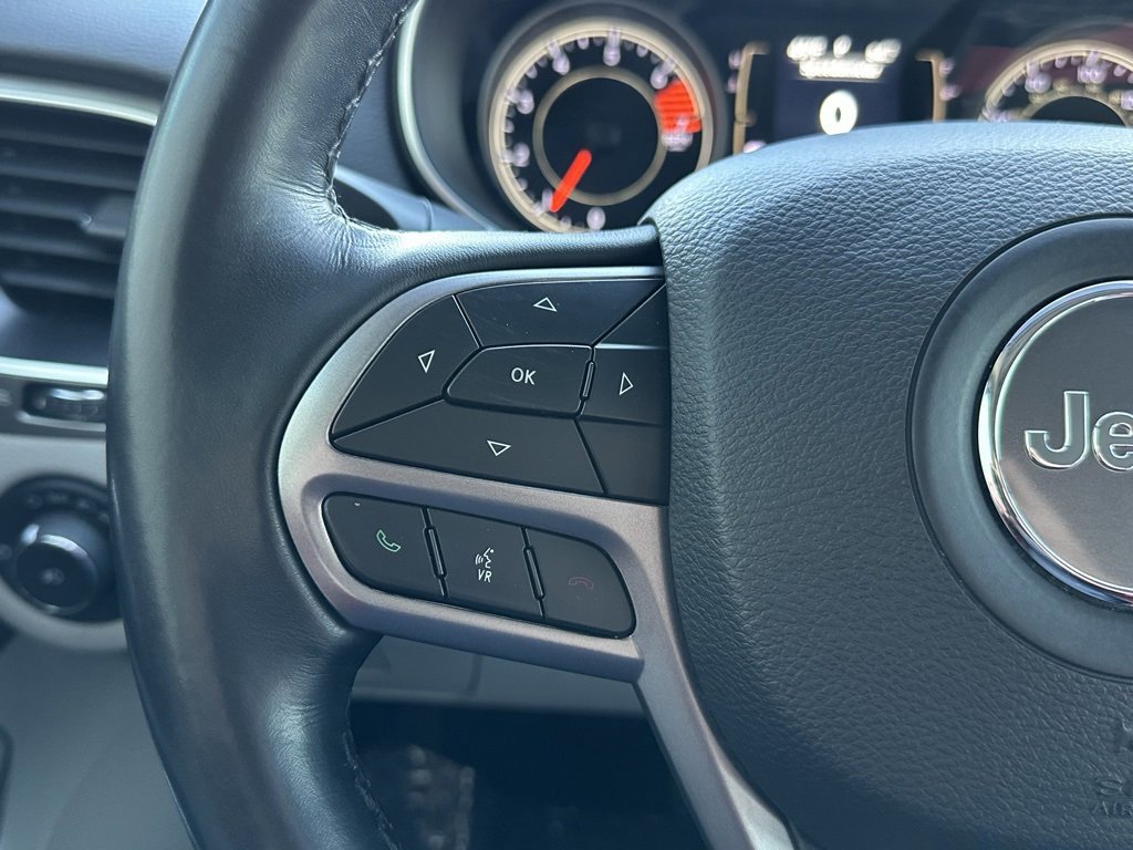 Used 2021 Jeep Cherokee Latitude Plus image 26