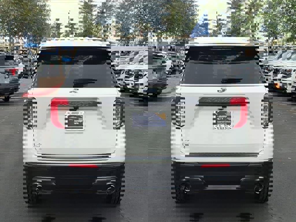 Certified 2023 Ford Explorer XLT w/ Equipment Group 202A image 4