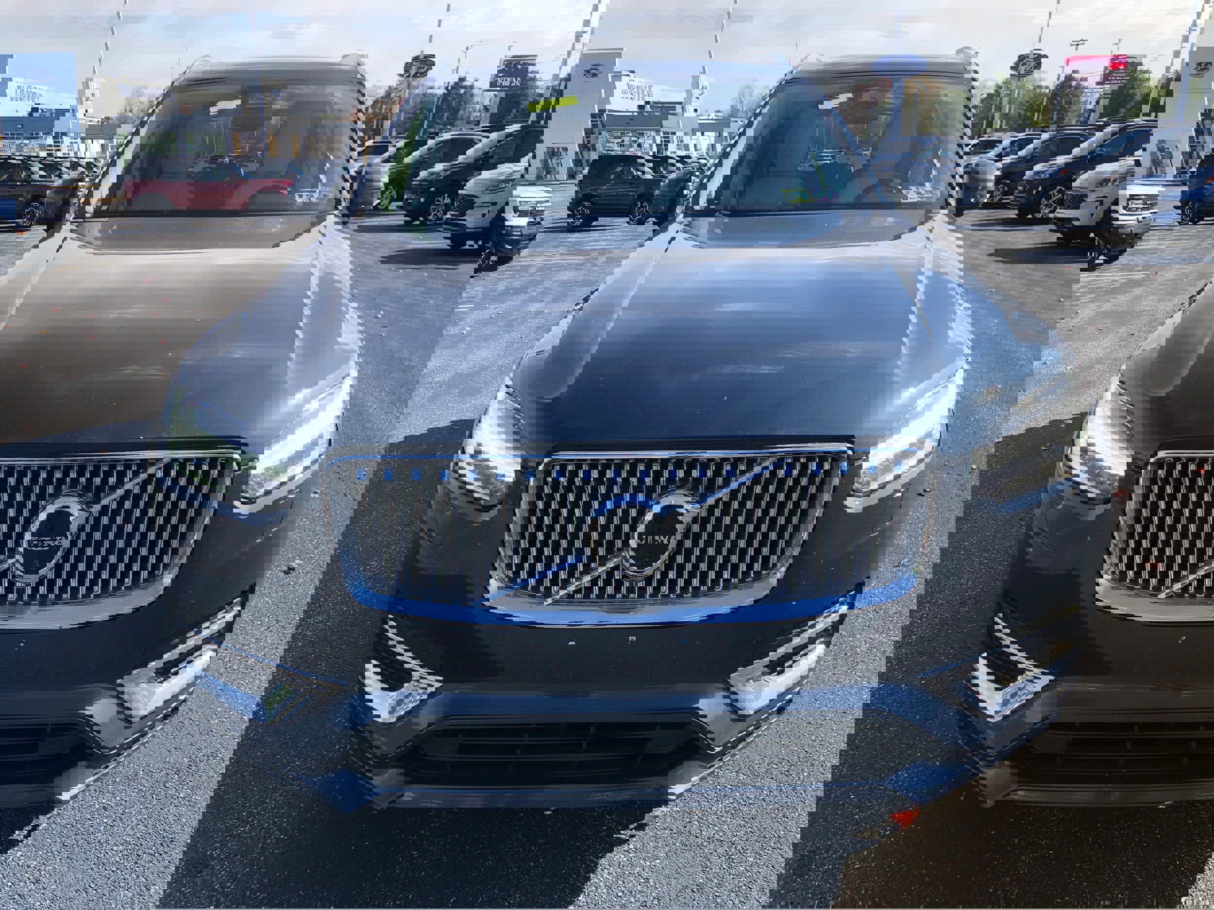 Used 2023 Volvo XC90 B6 Plus image 8