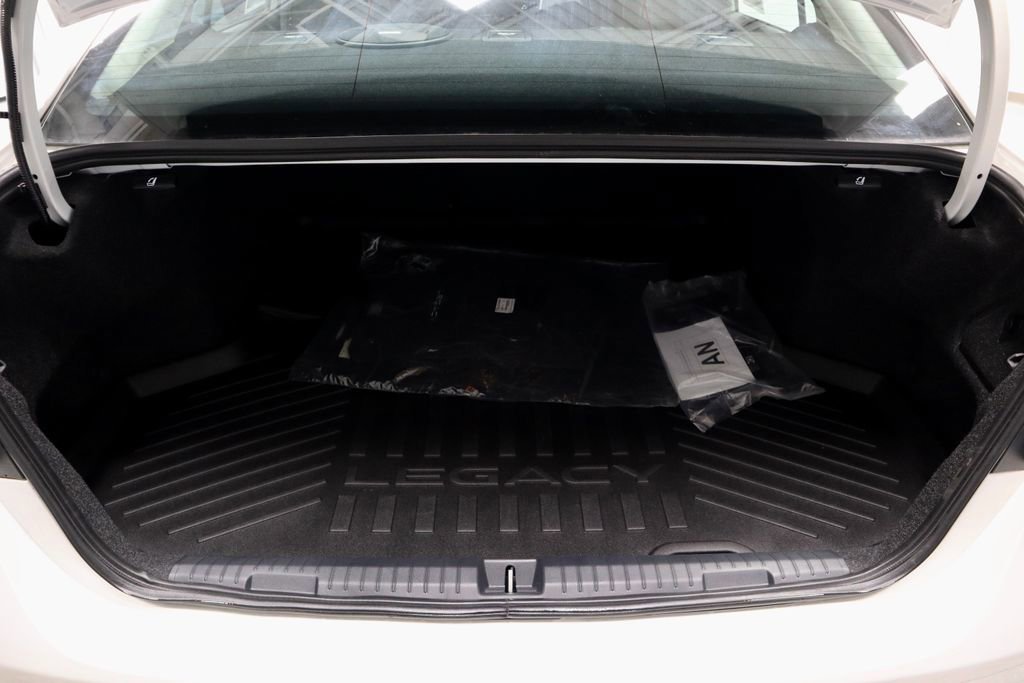 Used 2025 Subaru Legacy Limited image 15