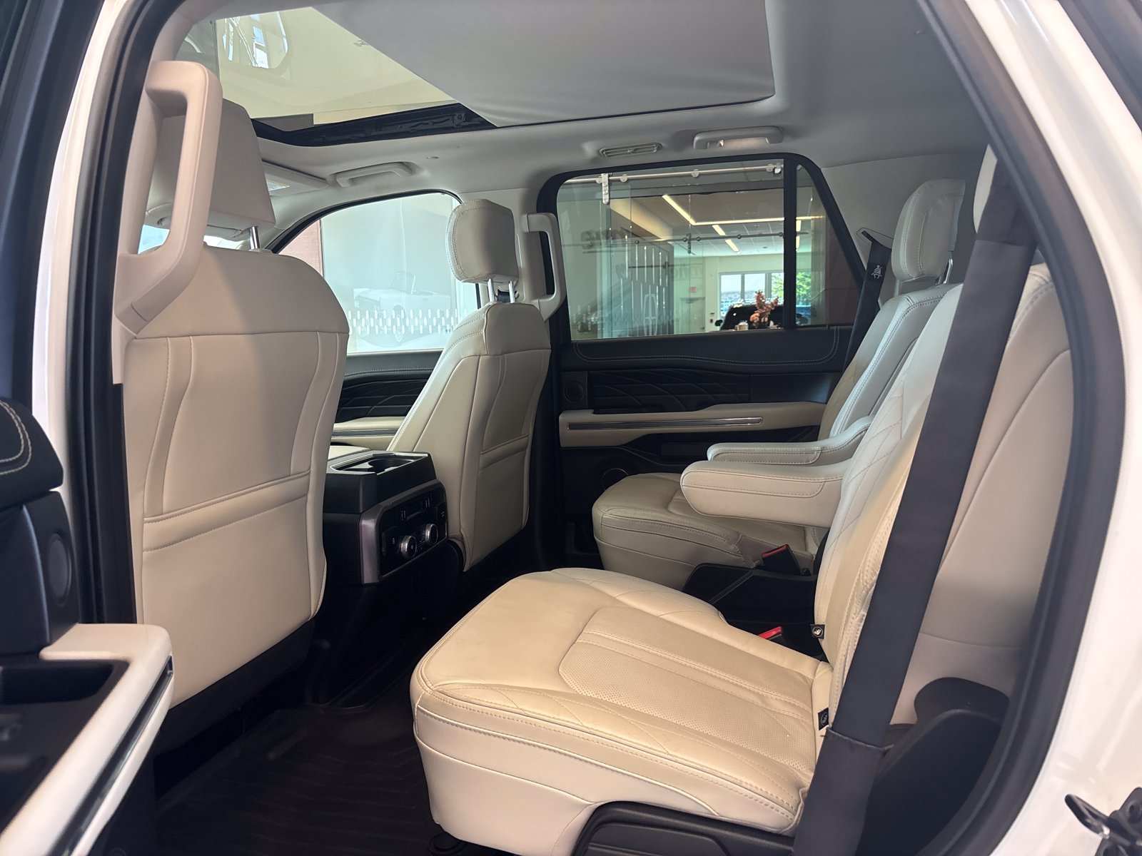 Certified 2021 Ford Expedition Platinum AWD/4WD image 11