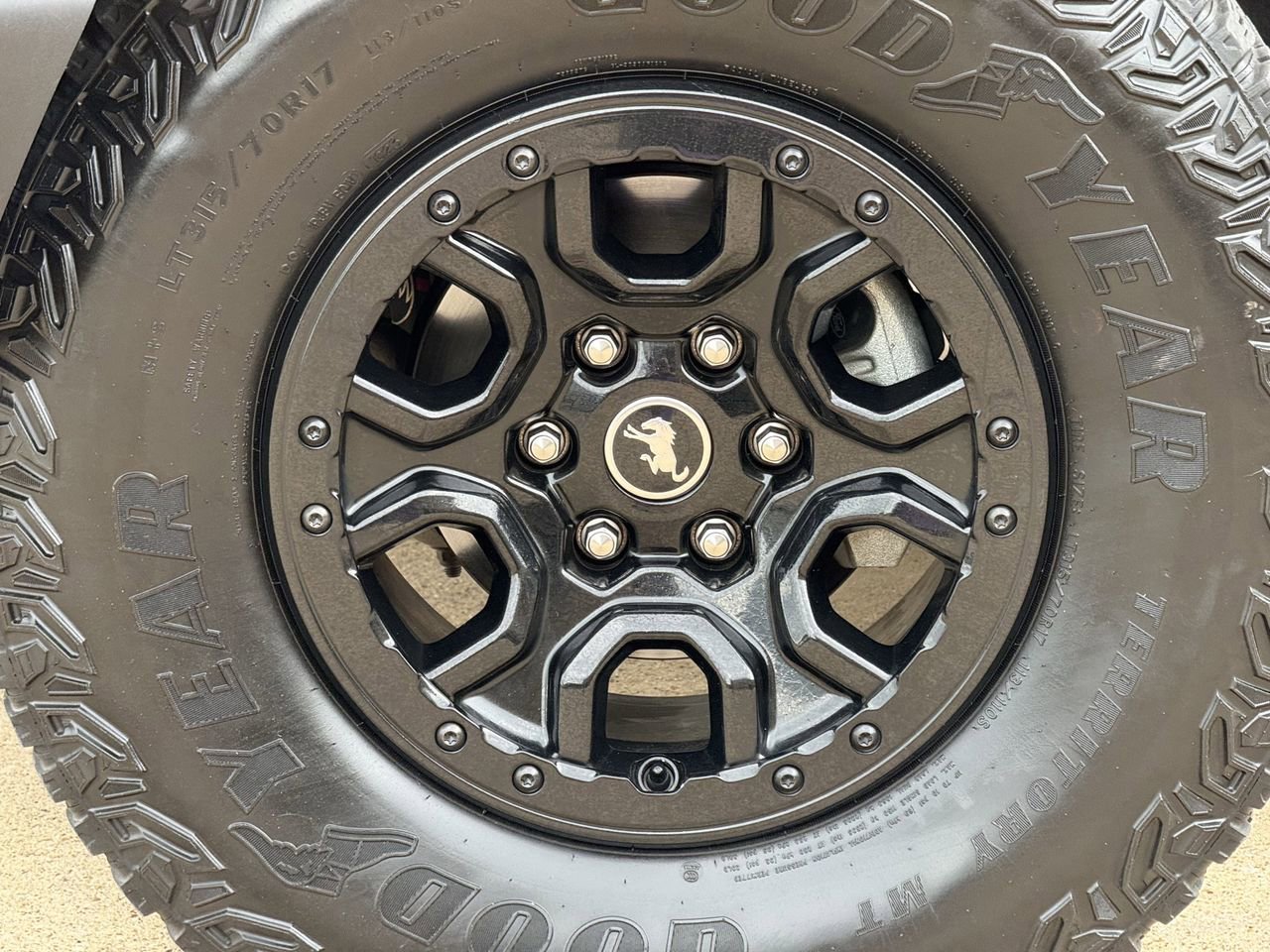 Certified 2023 Ford Bronco Wildtrak image 9