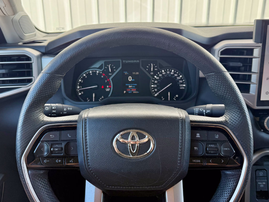 Used 2023 Toyota Tundra Limited AWD/4WD image 18