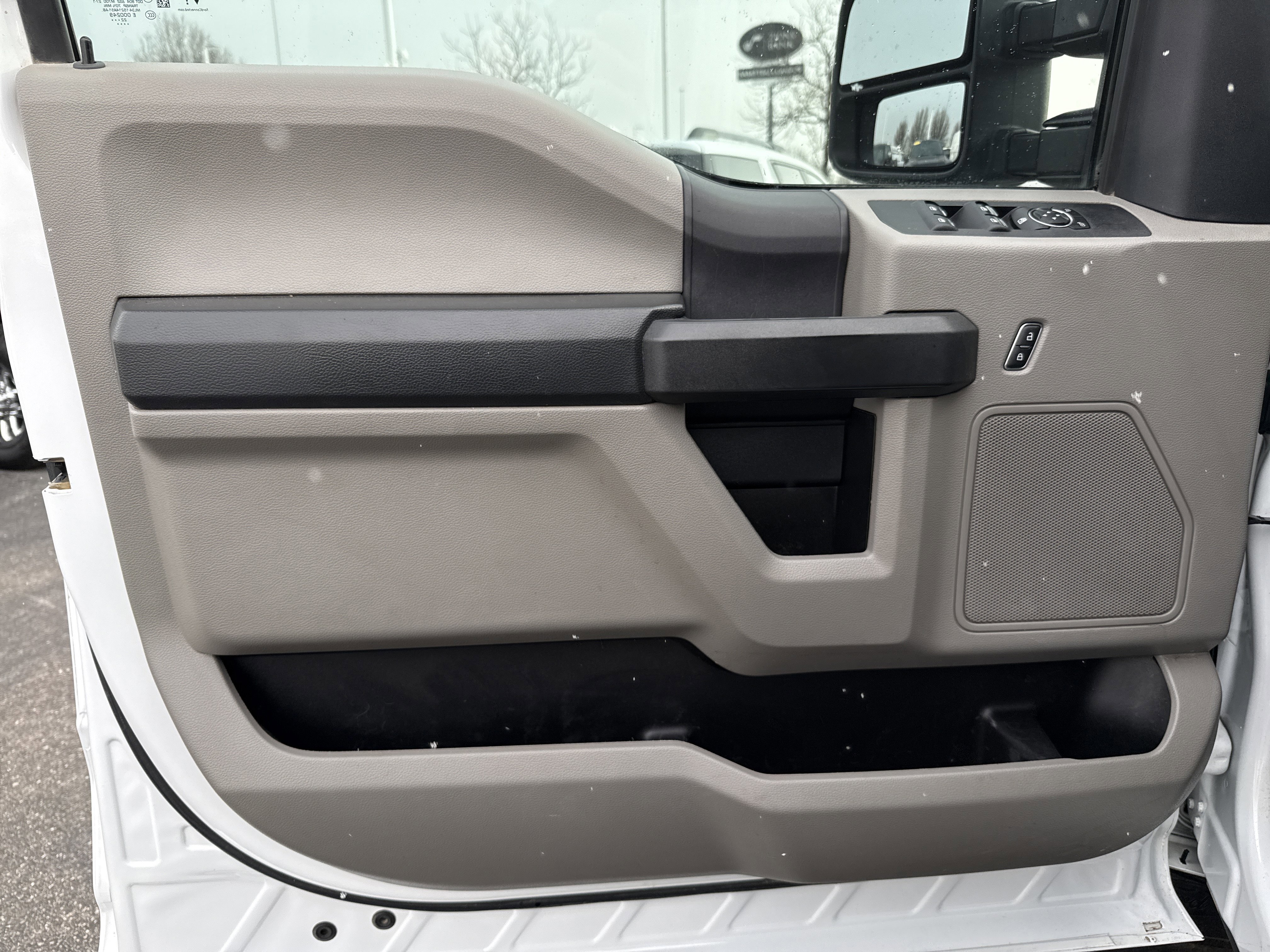 Certified 2022 Ford F350 XL w/ Power Equipment Group image 15