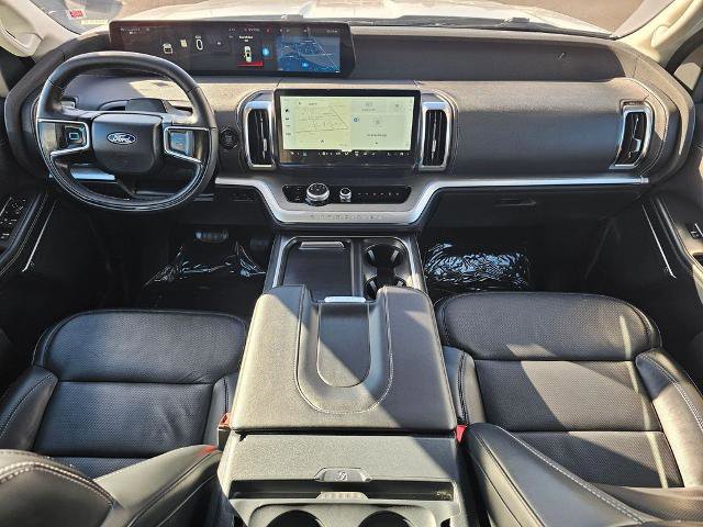 Certified 2025 Ford Expedition Max Platinum image 9