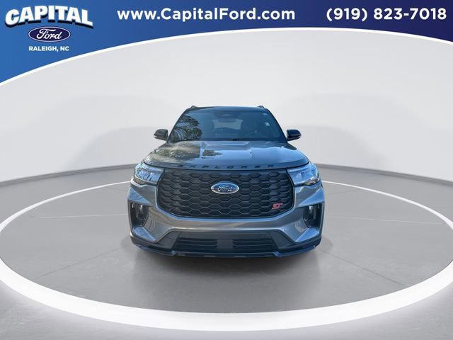 Certified 2025 Ford Explorer ST image 9