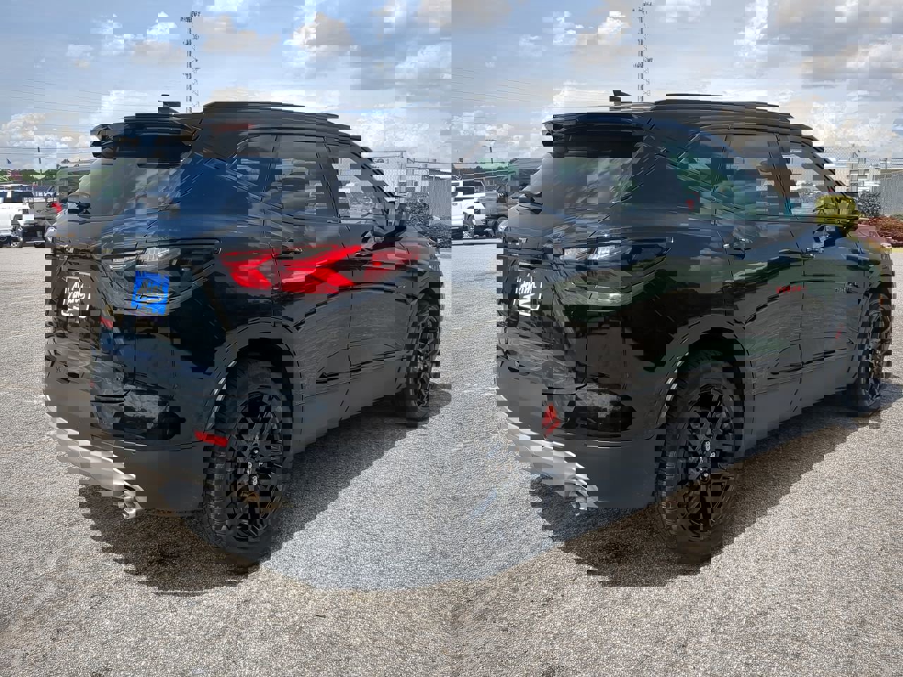 Used 2021 Chevrolet Blazer LT w/ Redline Edition image 4