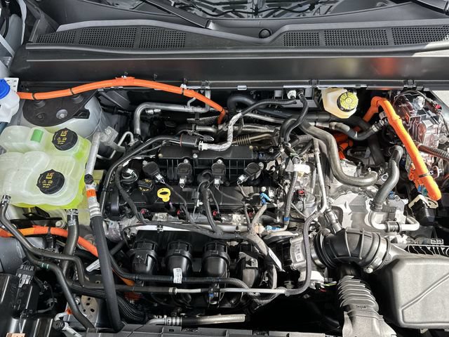 Certified 2026 Ford Maverick Lariat w/ Black Appearance Package AWD/4WD image 28