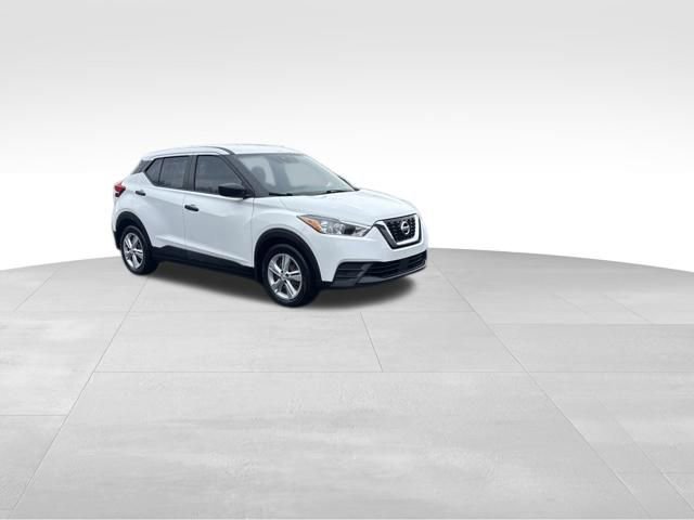 Used 2020 Nissan Kicks S image 6