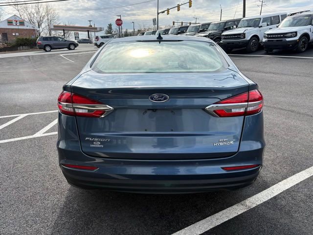 Certified 2019 Ford Fusion SE image 4