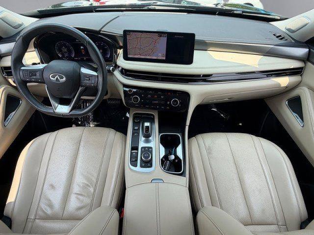 Used 2023 INFINITI QX60 Luxe w/ Performance Audio Package AWD/4WD image 3