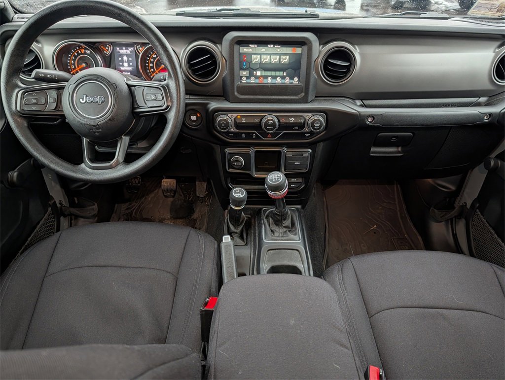 Used 2022 Jeep Gladiator Sport image 12